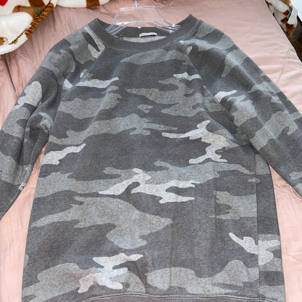American Eagle Camo Crewneck